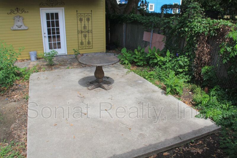 Spacious 3BR Home with Historic Character in Algiers Point property image