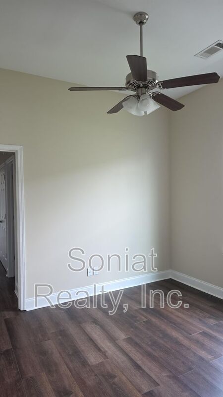 1905 Montegut Drive property image