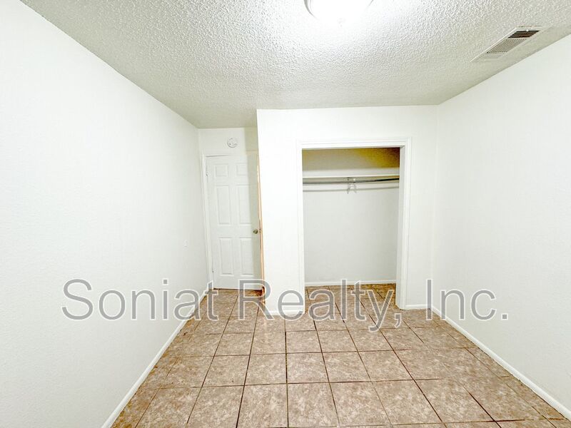 Spacious 3 bedroom 2 bath. Only $500 Security Deposit. SECTION 8 WELCOME property image