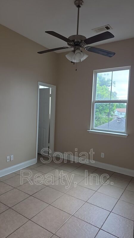 Accepts Vouchers-Seventh Ward Neighborhood property image