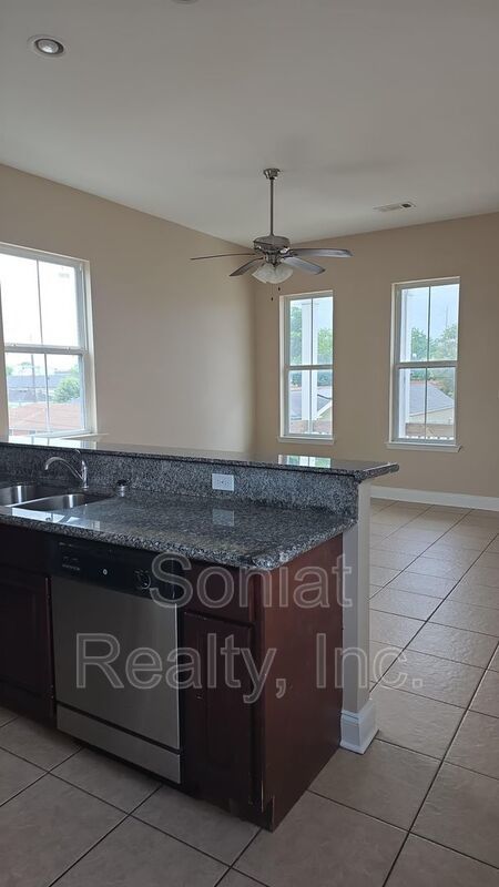 Accepts Vouchers-Seventh Ward Neighborhood property image