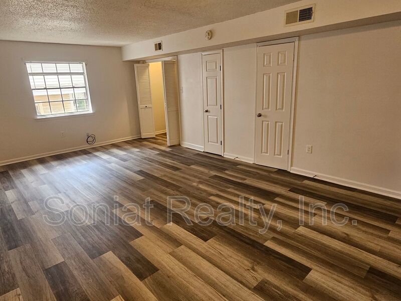 Uptown near St. Charles Ave.- Housing Choice Voucher Accepted property image