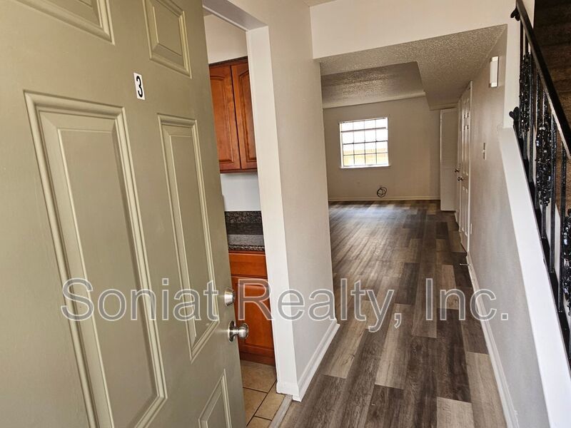 Uptown near St. Charles Ave.- Housing Choice Voucher Accepted property image