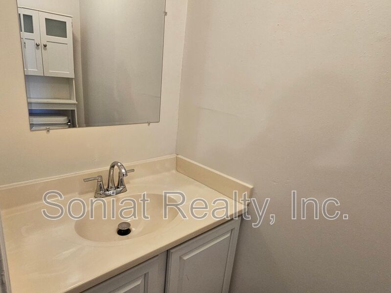 Uptown near St. Charles Ave.- Housing Choice Voucher Accepted property image