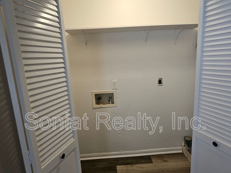 Uptown near St. Charles Ave.- Housing Choice Voucher Accepted property image