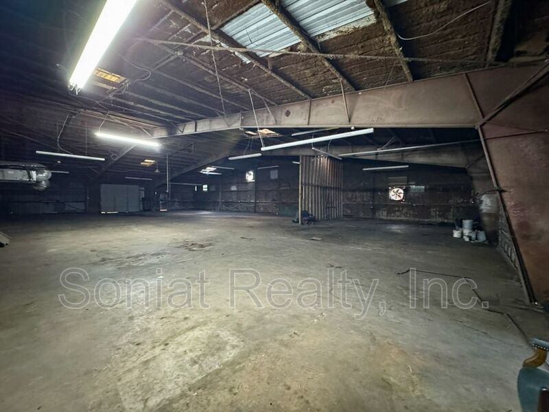 Light Industrial Warehouse with Showroom, Offices & Secured Yard property image