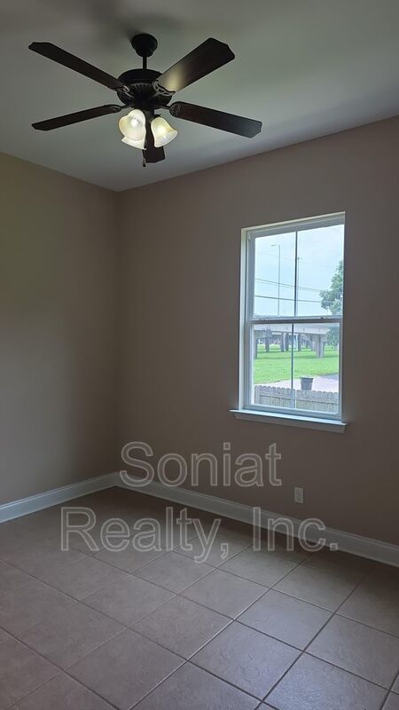 Accepts Vouchers-St Roch 2-bedroom Double- Housing Choice Voucher Accepted. property image