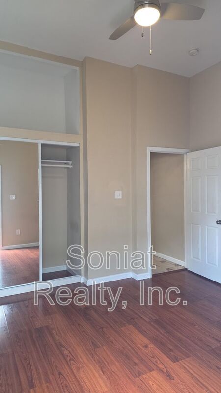 Lower Garden District Apartment Available property image