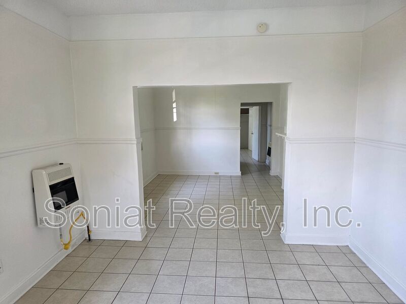 2 bedroom 1 bath shotgun mid city double property image