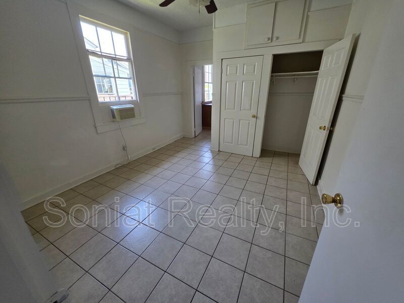 2 bedroom 1 bath shotgun mid city double property image