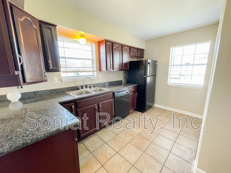 Accepts Vouchers - Spacious 3 Bedroom 2 Bath. property image