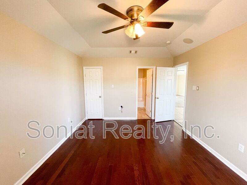 Accepts Vouchers - Spacious 3 Bedroom 2 Bath. property image