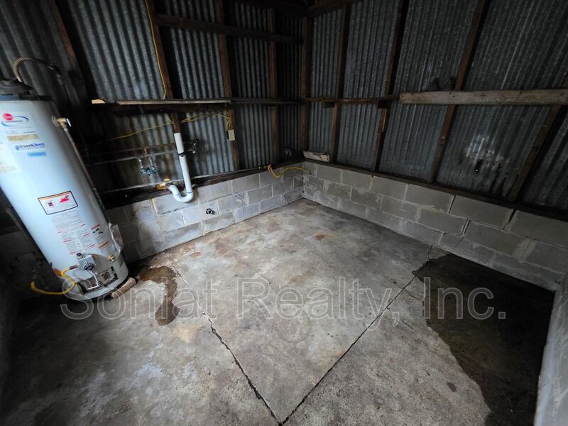 2 bedroom 1 bath shotgun mid city double property image