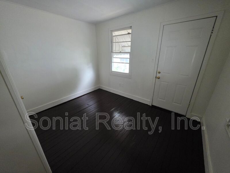 2 bedroom 1 bath shotgun mid city double property image