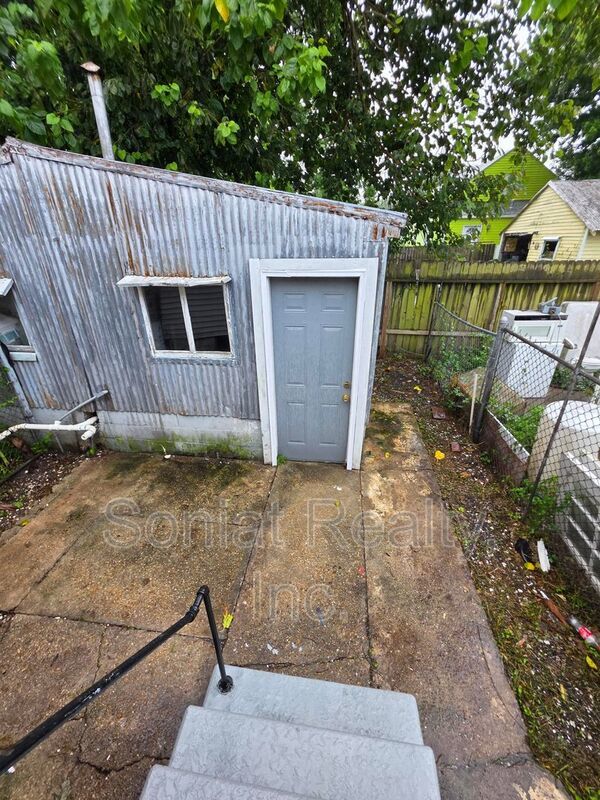 2 bedroom 1 bath shotgun mid city double property image