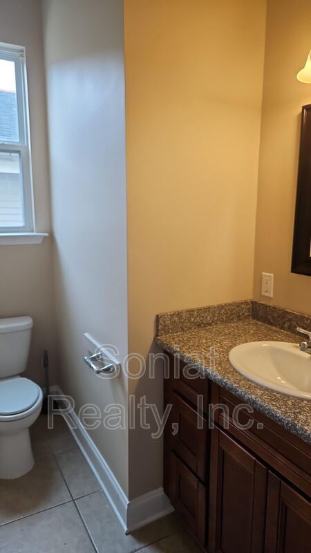 Accepts Vouchers property image