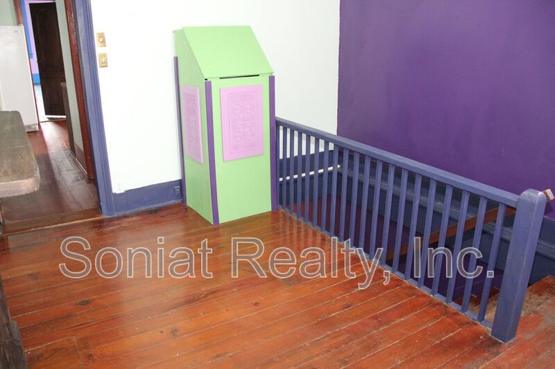 Balcony Living on Magazine Street — 3BR in the Heart of Uptown NOLA property image