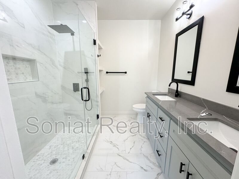 Beautifully Newly Constructed 3 bed 2 bath Single Family Home property image