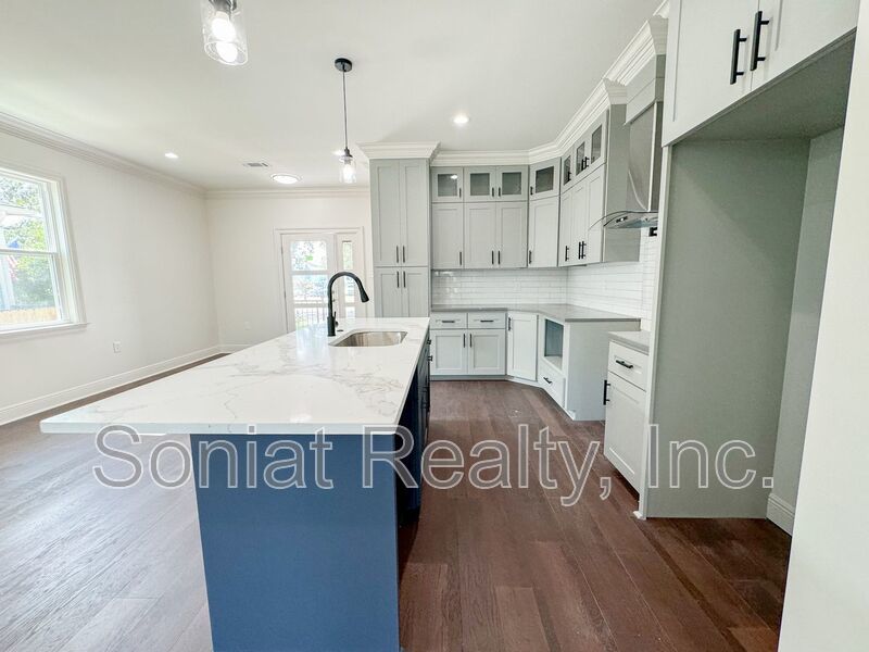 Beautifully Newly Constructed 3 bed 2 bath Single Family Home property image