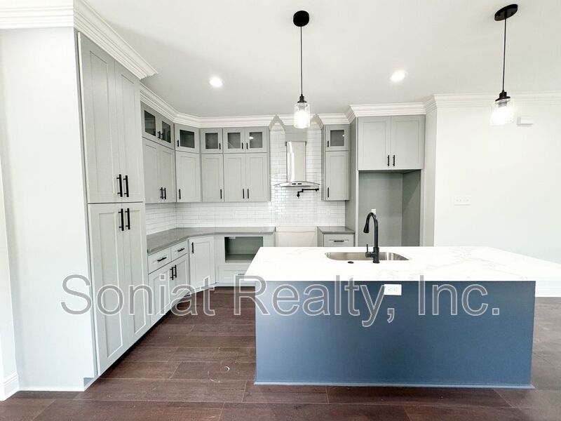 Beautifully Newly Constructed 3 bed 2 bath Single Family Home property image