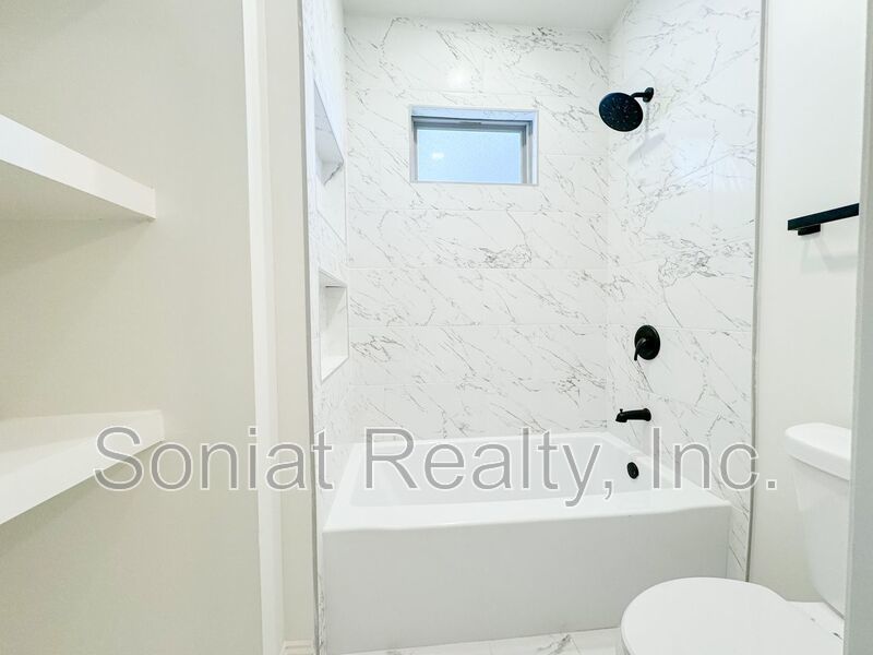 Beautifully Newly Constructed 3 bed 2 bath Single Family Home property image
