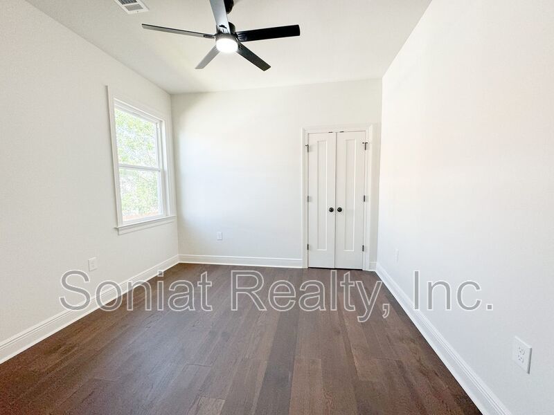 Beautifully Newly Constructed 3 bed 2 bath Single Family Home property image