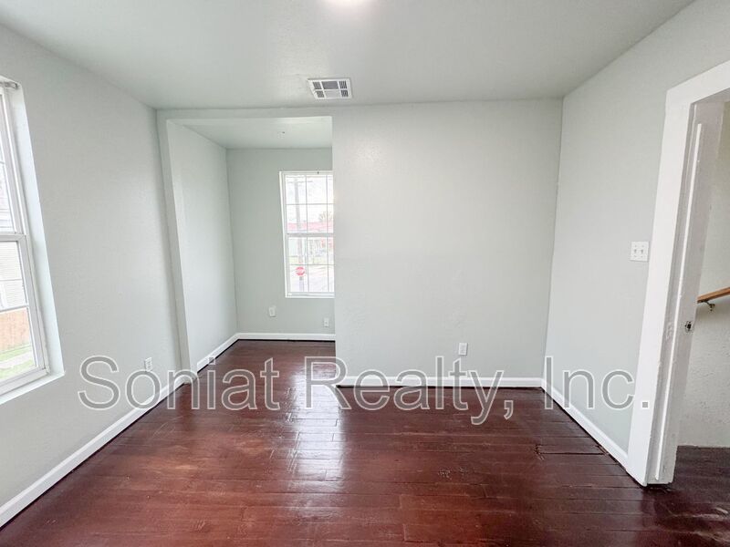 Vouchers Accepted-Spacious 3-Bedroom Home with Modern Amenities and Convenient Location property image
