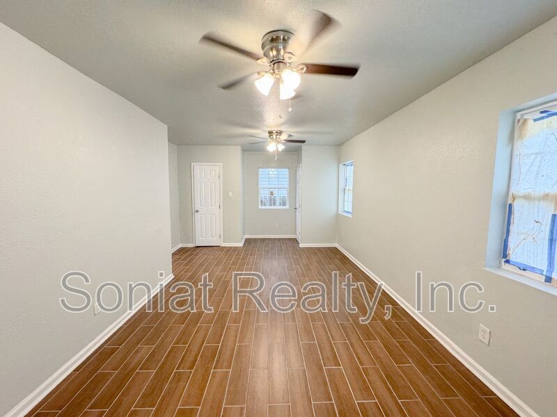 Vouchers Accepted-Spacious 3-Bedroom Home with Modern Amenities and Convenient Location property image