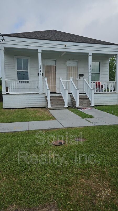 Vouchers Accepted-Charming 9th Ward property image