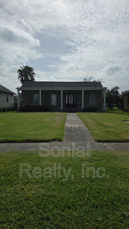 Lakeview property image