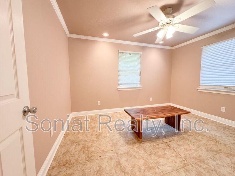 Accepts Vouchers - Your Next Home Awaits – 4 Bedrooms of Comfort (Price Negotiable) property image