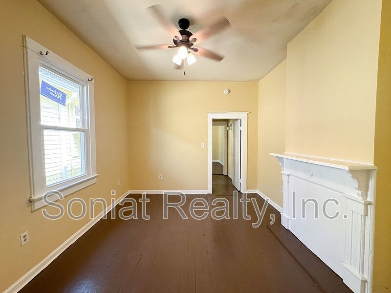 Vouchers Accepted-2 BEDROOM 1 BATH HOME property image