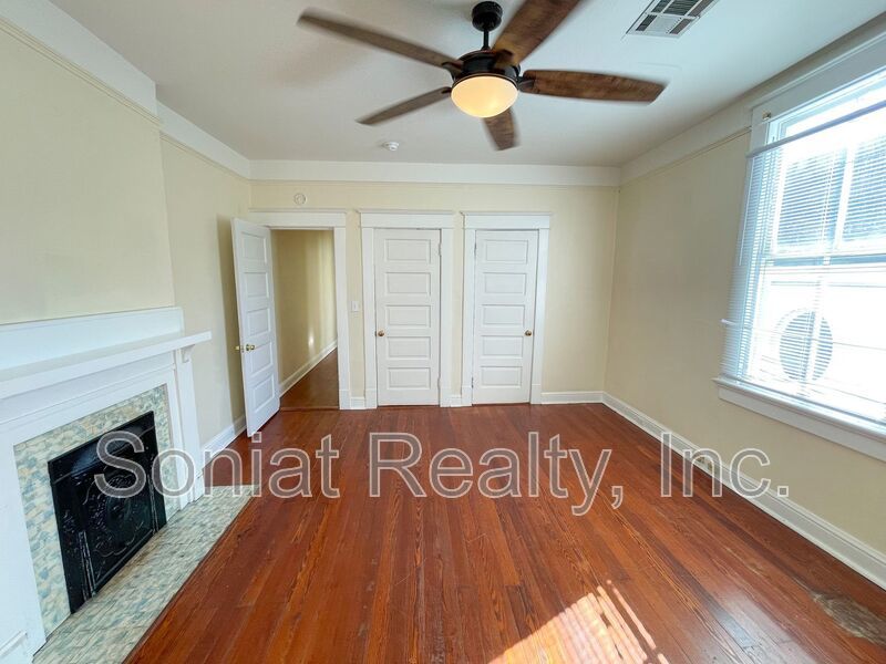 Living at its Finest: Large, Bright Apartment property image
