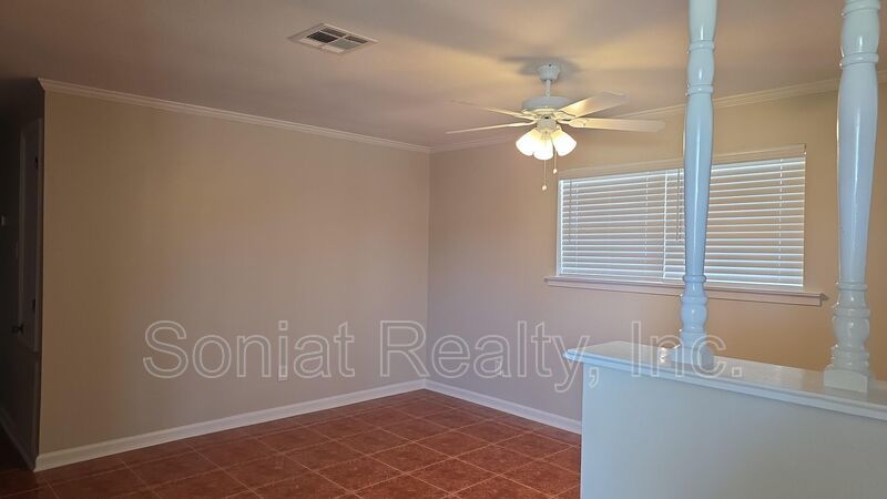 Vouchers Accepted - New Orleans East Single Home property image