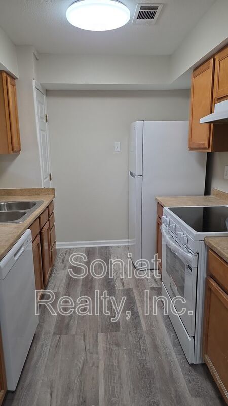 Vouchers Accepted - New Orleans East Single Home property image