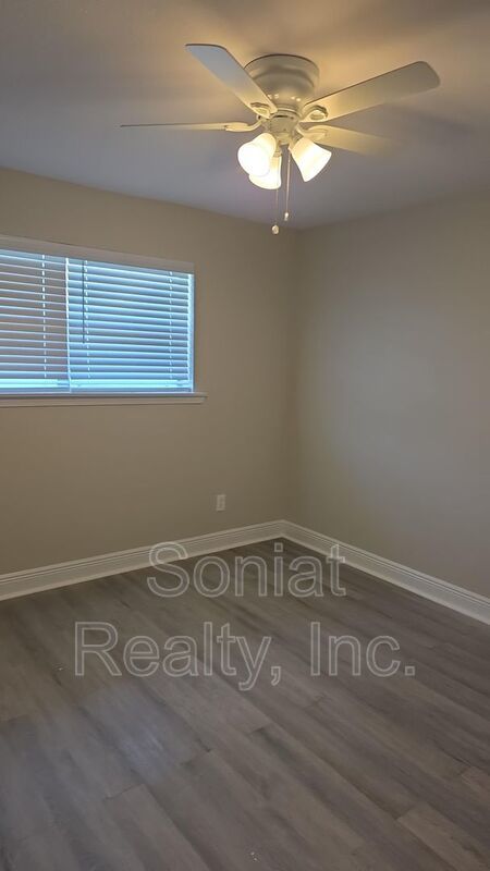 Vouchers Accepted - New Orleans East Single Home property image