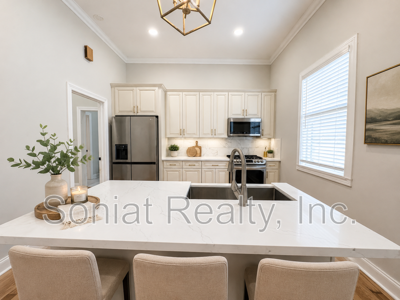 Vouchers Accepted-Fresh, Modern & Spacious — Renovated 3BR/2BA Home property image
