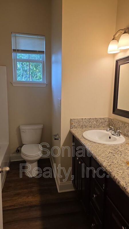 Vouchers Accepted-Gentilly Double property image