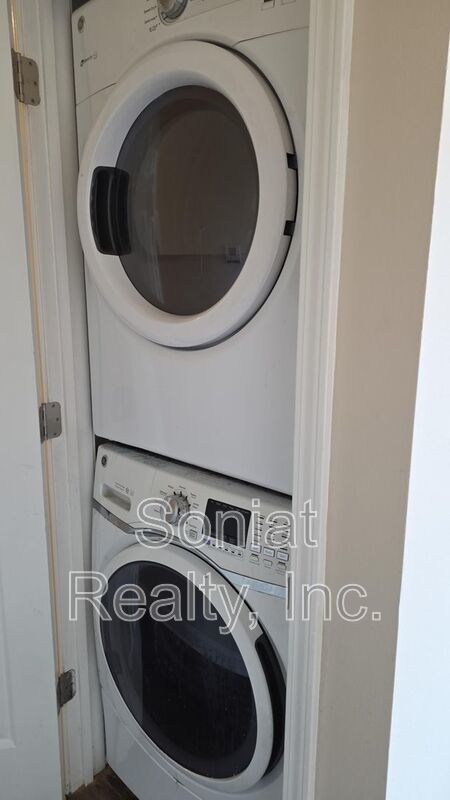 Vouchers Accepted-Gentilly Double property image