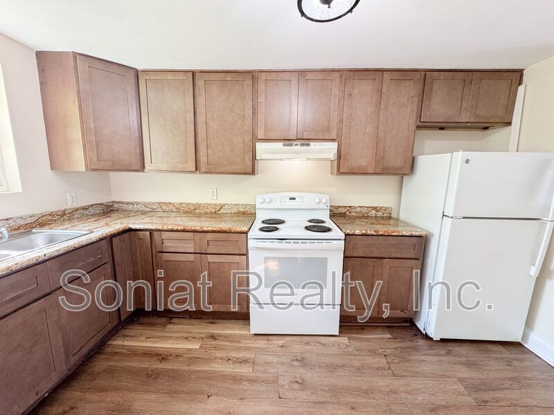 (Housing Voucher Accepted) Spacious Home w/ Large Fenced Backyard property image