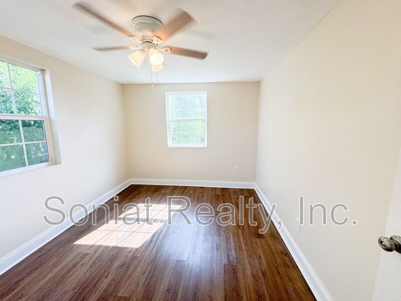 (Housing Voucher Accepted) Spacious Home w/ Large Fenced Backyard property image