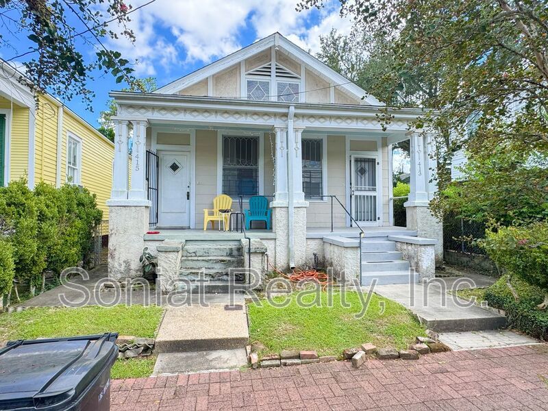 Charming Uptown Shotgun with Spacious Backyard property image
