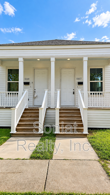 Accepts Vouchers Welcome! -Lower Ninth Ward Double property image