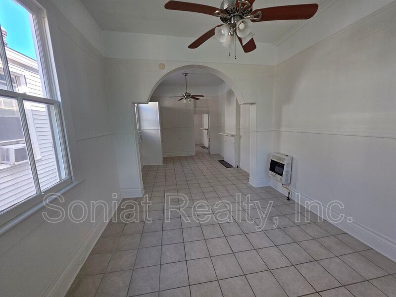 2 bedroom 1 bath shotgun mid city double property image