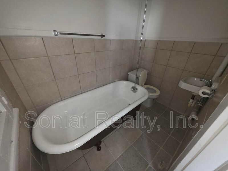 2 bedroom 1 bath shotgun mid city double property image