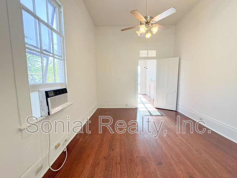 Charming & Spacious 2 bedroom 1 bathroom rental in Mid City (Section 8 Welcome) property image