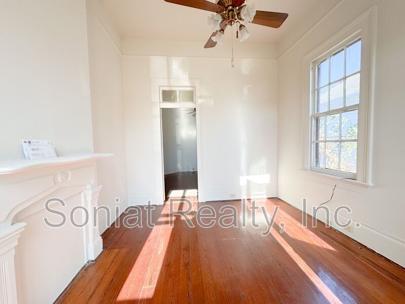 Charming & Spacious 2 bedroom 1 bathroom rental in Mid City (Section 8 Welcome) property image
