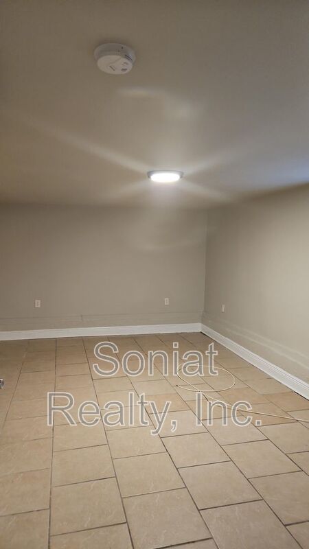 Broadmoor 2 bedroom Available property image