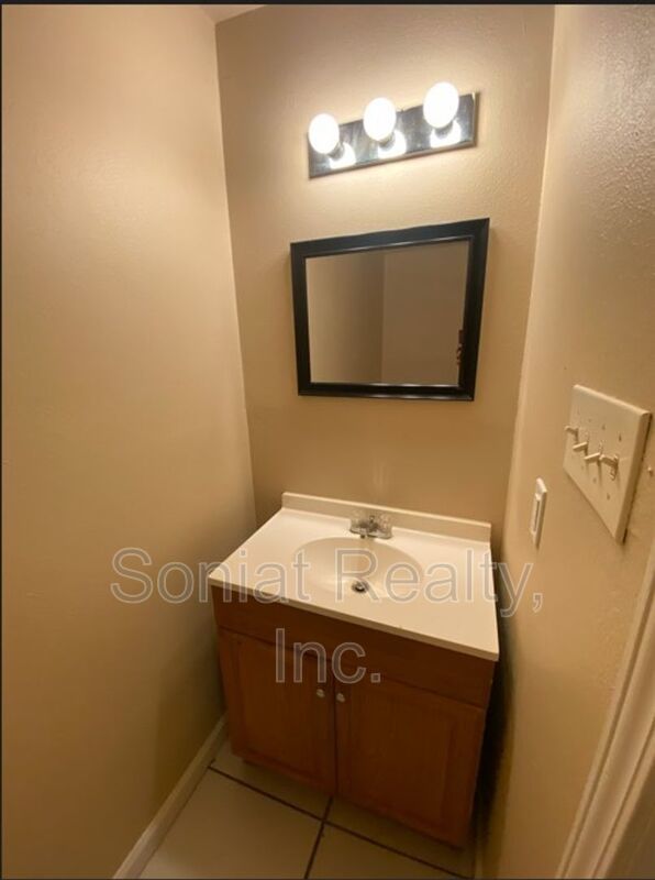 Large 3 Bedroom Double property image