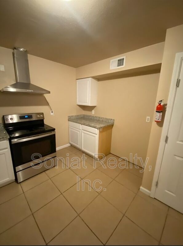 Large 3 Bedroom Double property image